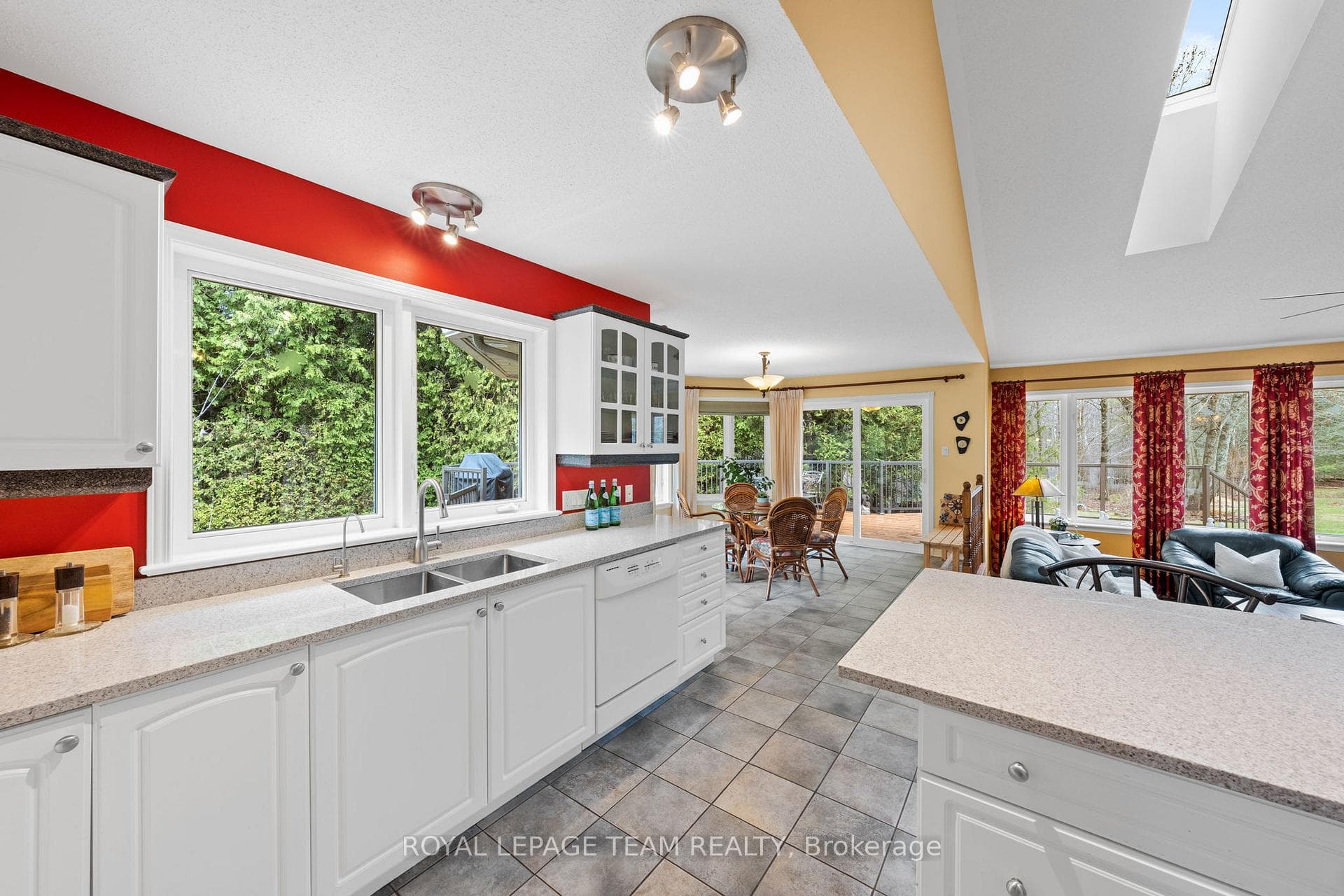 6461 Waddion Drive photo 7