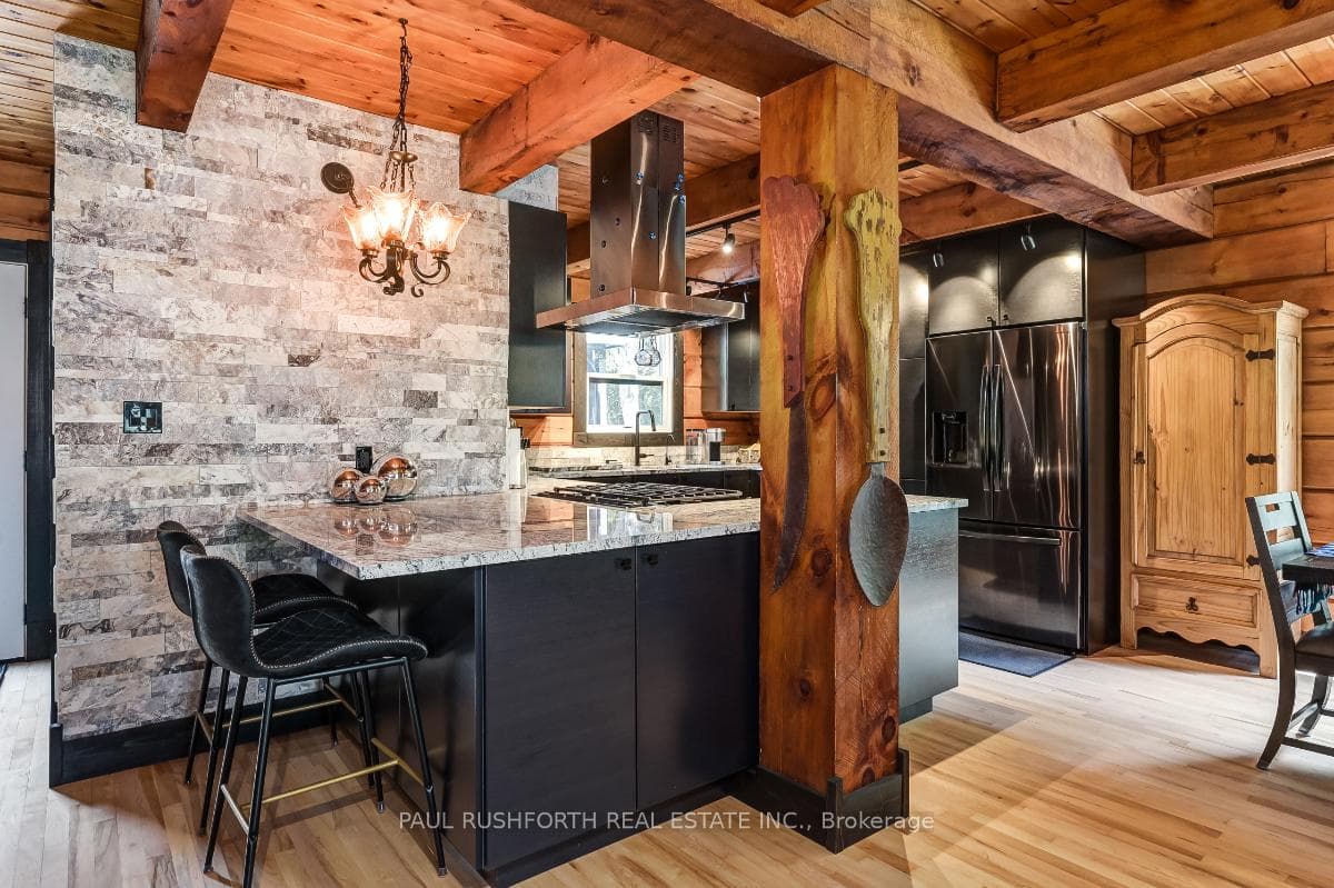 417 AMBERWOOD Road photo 9