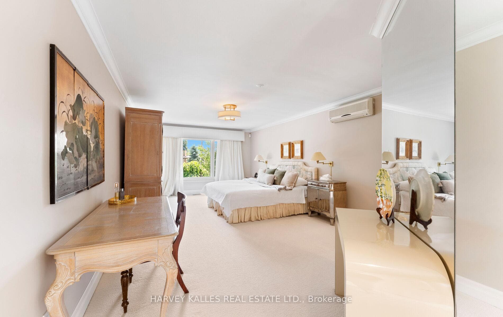 8 Granada Court photo 23