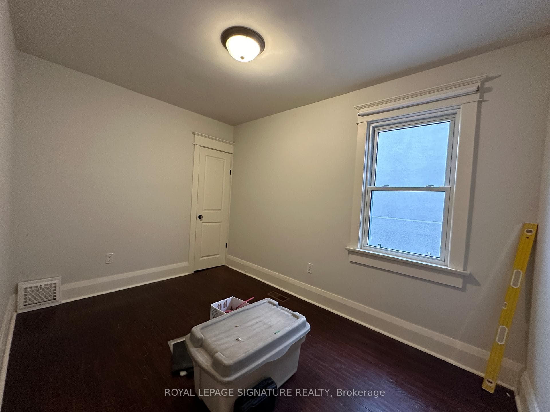 359 Balliol Street photo 9