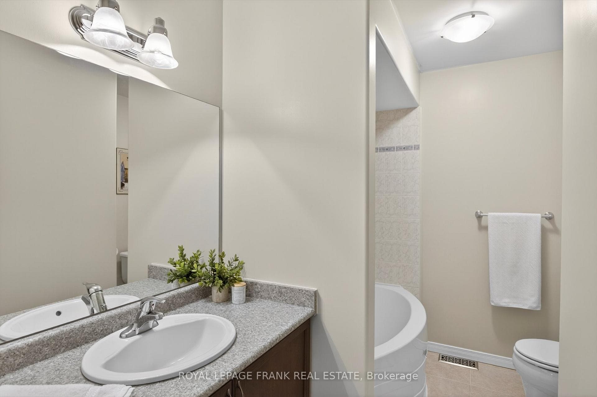 1527 Ireland Drive photo 28