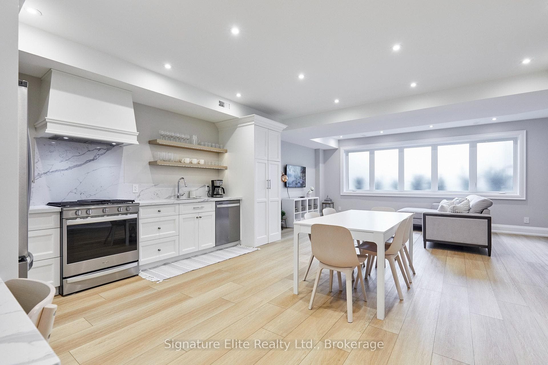 30 Amesbury Drive Unit Unit 2 photo 2