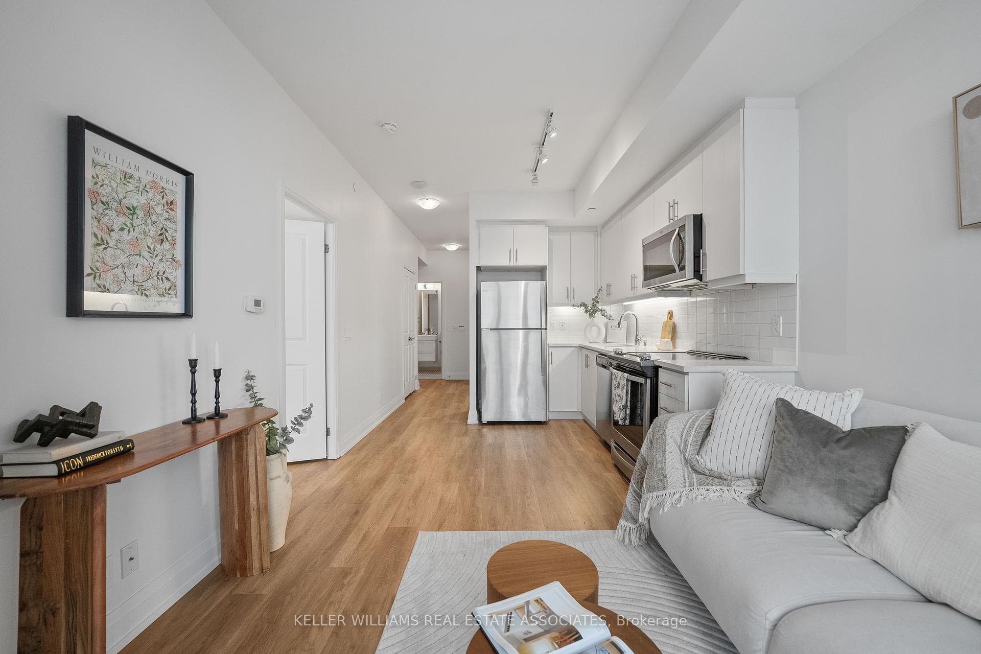 17 Zorra Street Unit 1608 photo 11