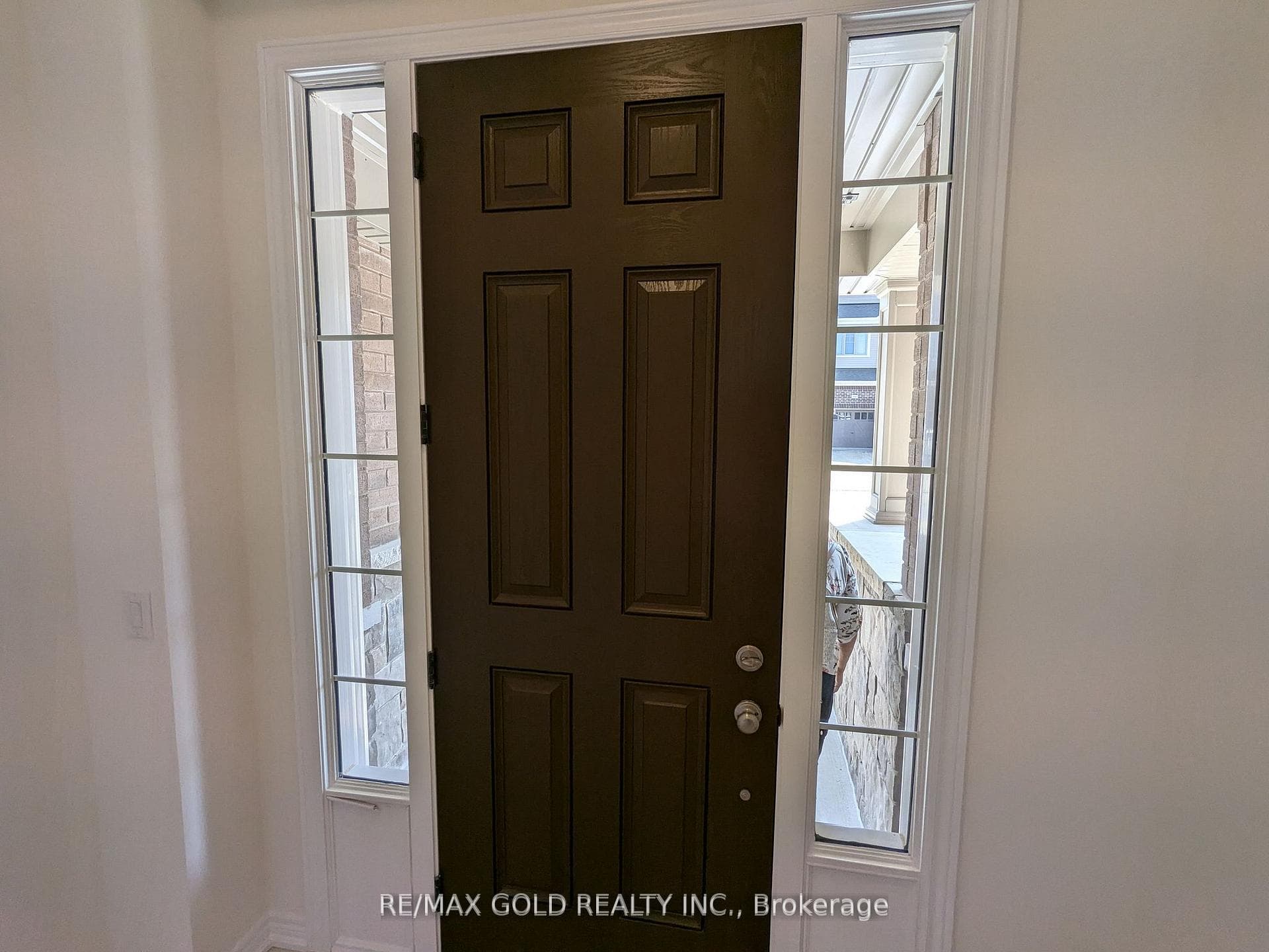 203 BROADACRE Drive photo 5