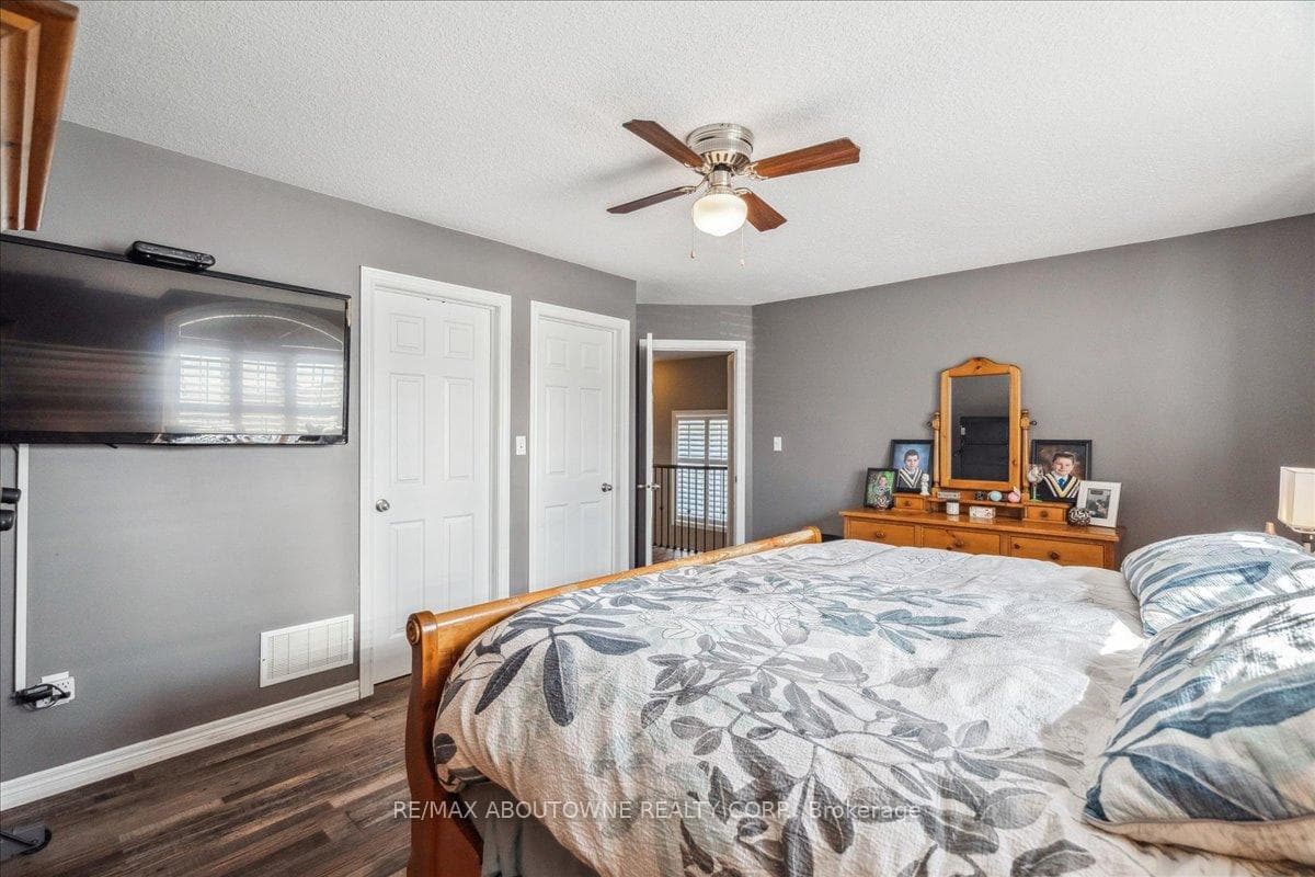 52 Madonna Drive photo 14