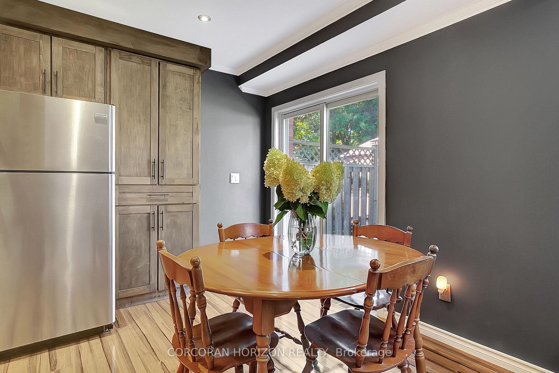 52 Juniper Street photo 13
