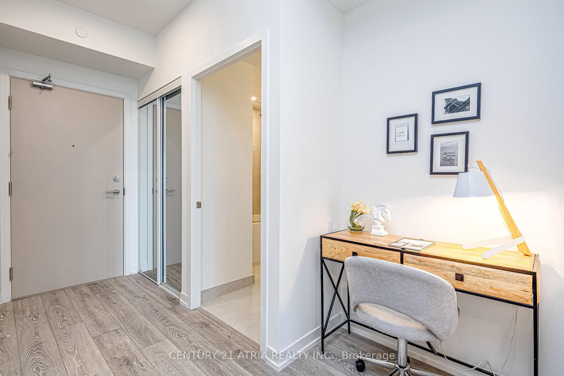 2020 Bathurst Street Unit 1702 photo 18