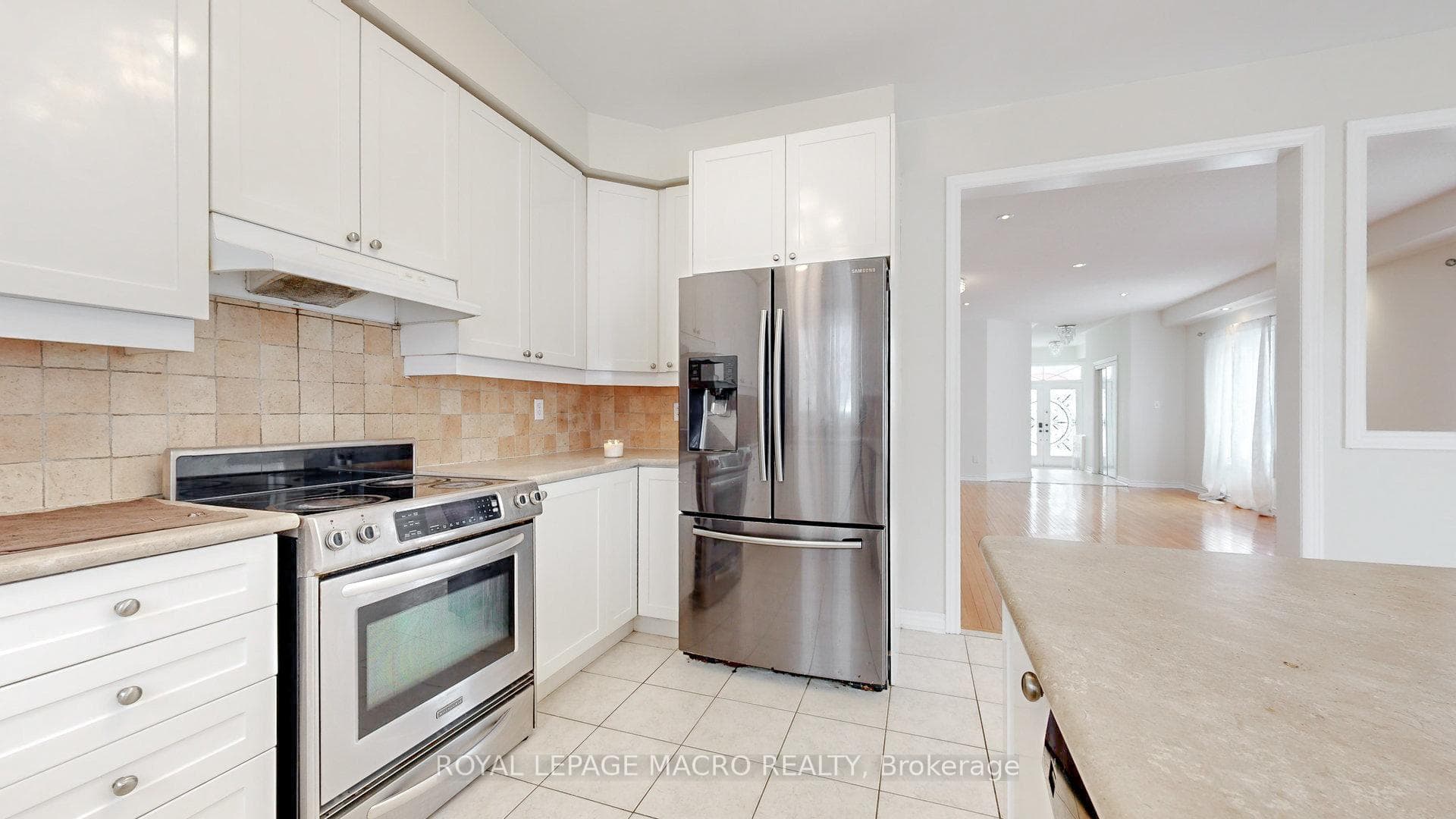 529 Reeves Way Boulevard photo 13