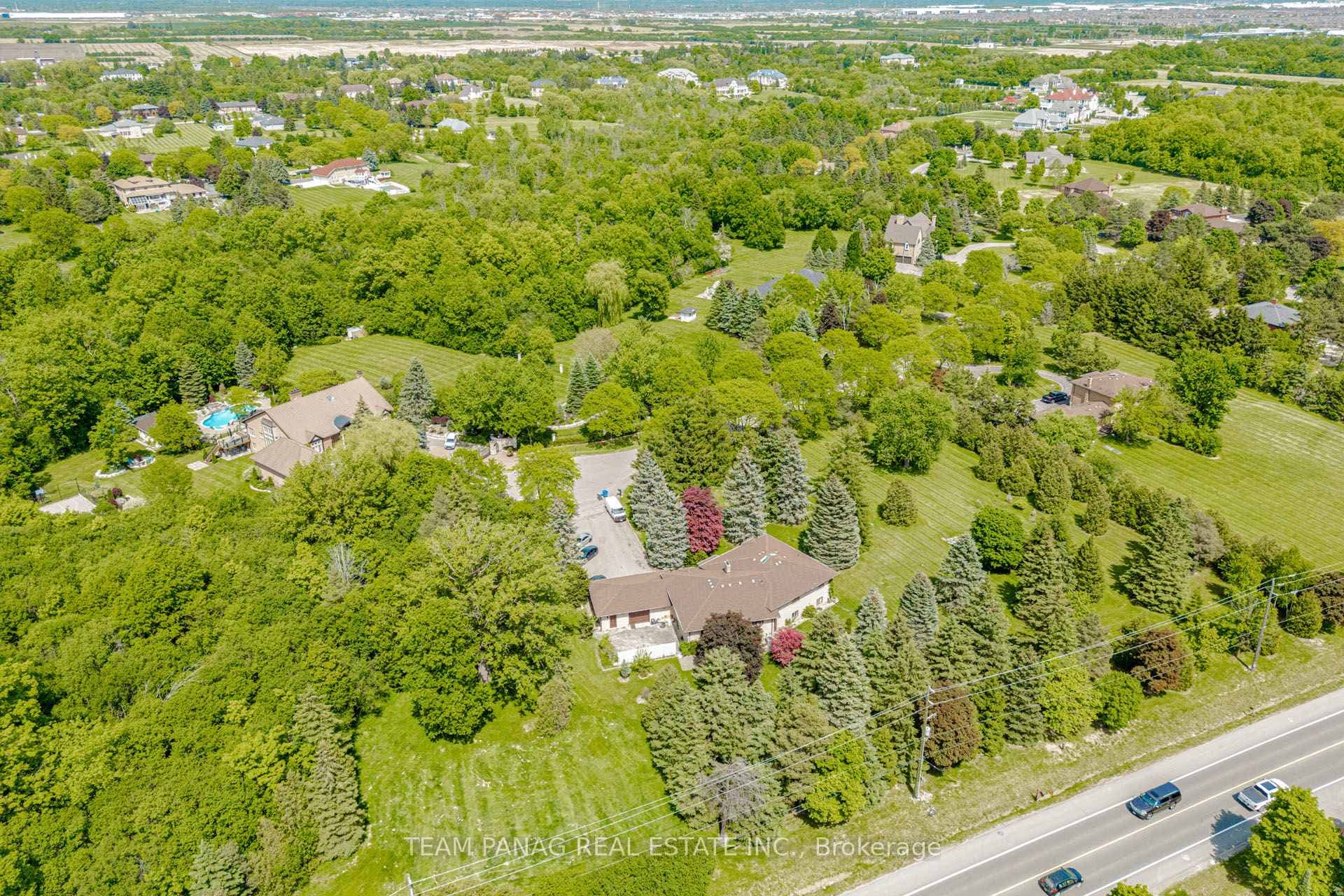 6 Forestbrook Court photo 32