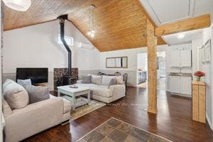 1024 Dennison Road photo 4