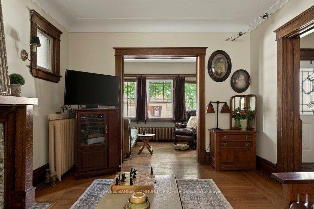 111 Spadina Avenue photo 11