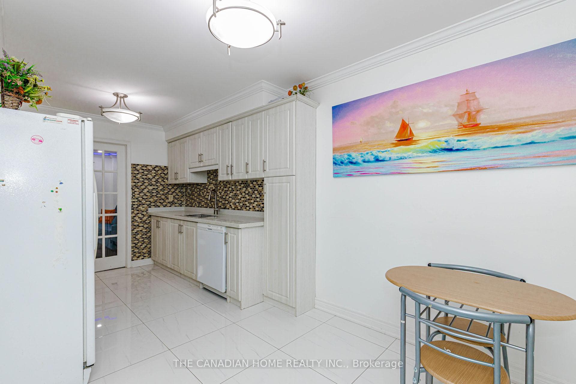 67 BIGHORN Crescent photo 15
