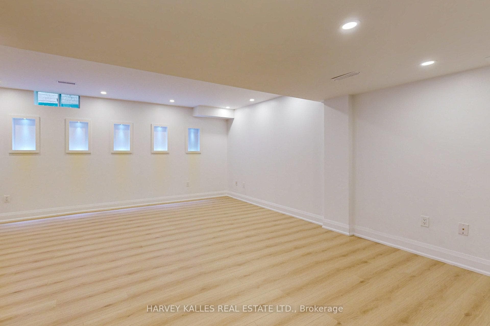 9 Agostino Crescent photo 30