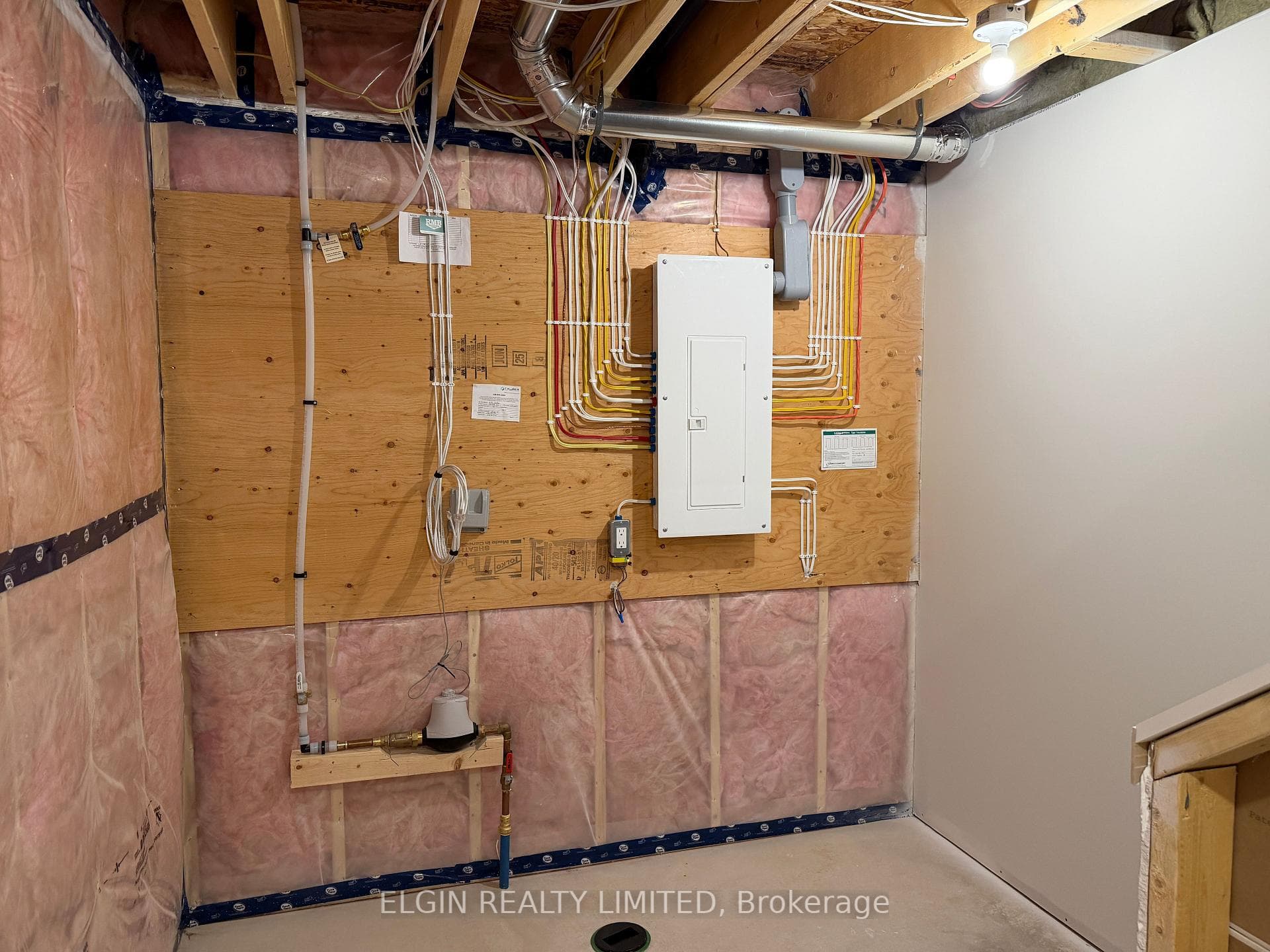 107 Willow Drive photo 23