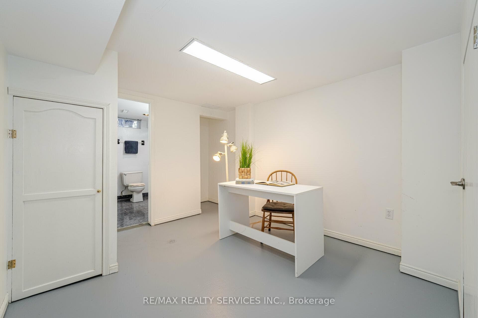 4 Donaldson Drive photo 38