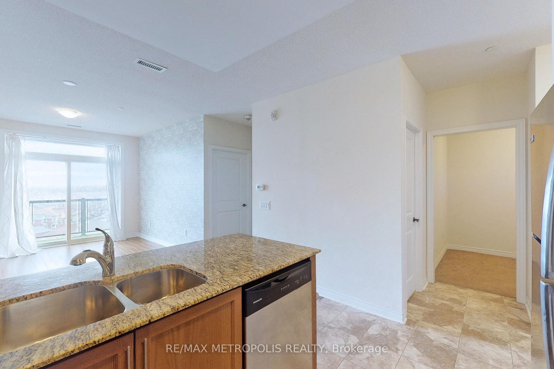 7325 Markham Road Unit 816 photo 17