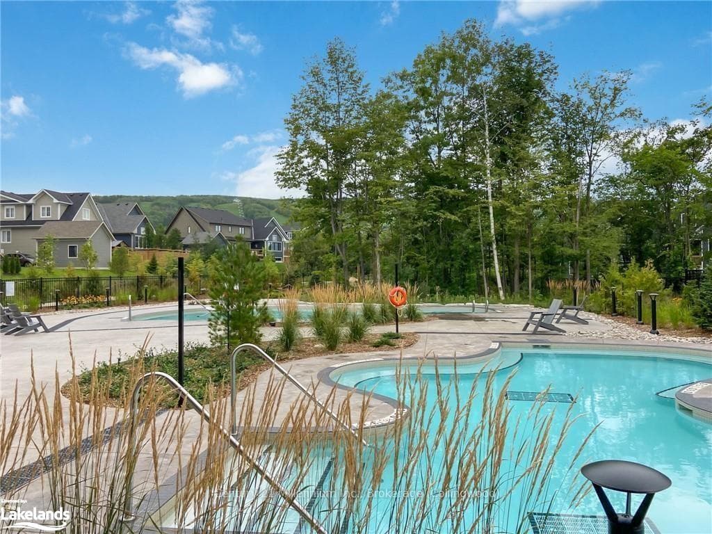 341 YELLOW BIRCH Crescent photo 45