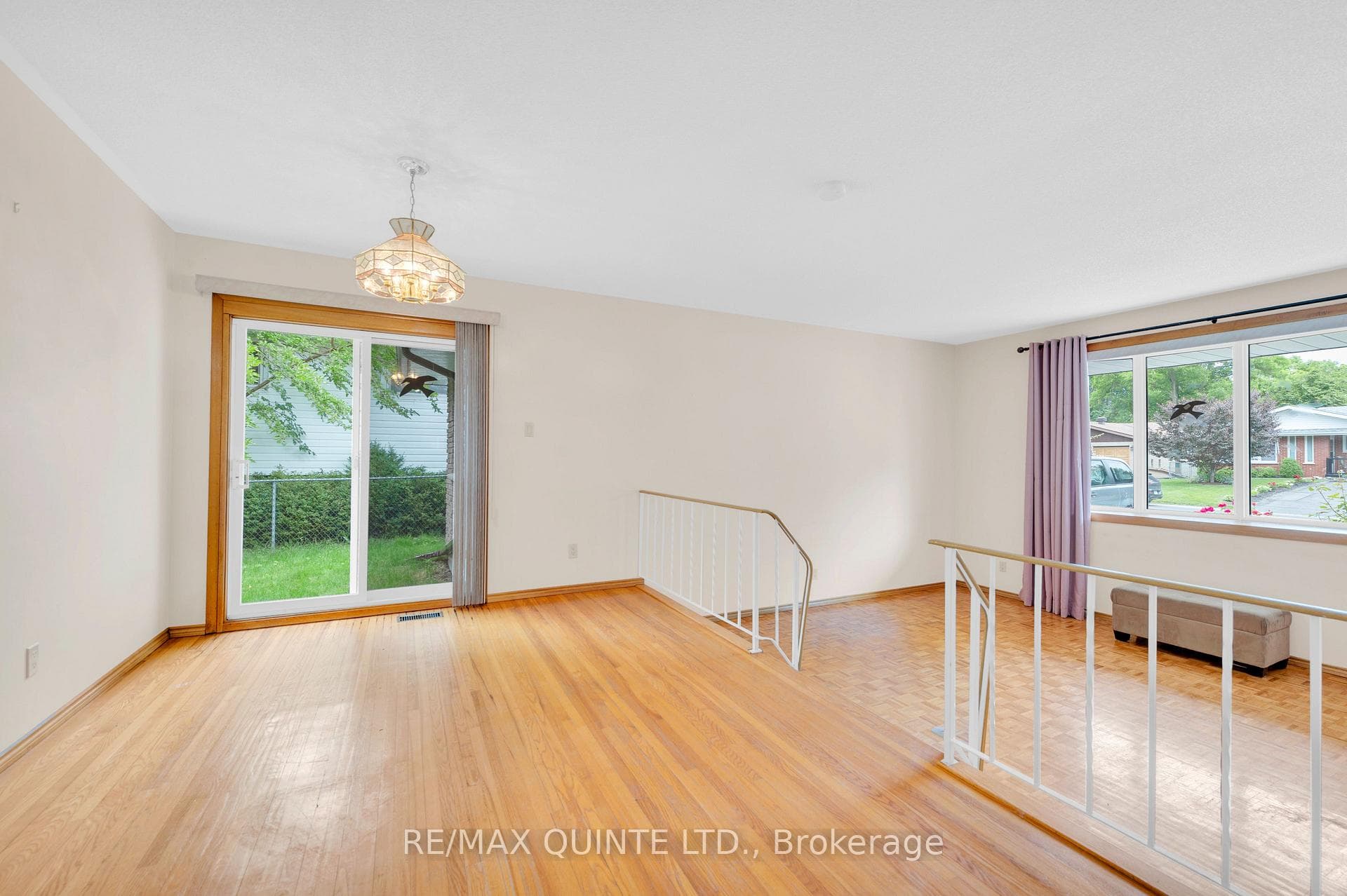 51 Parkview Heights photo 7