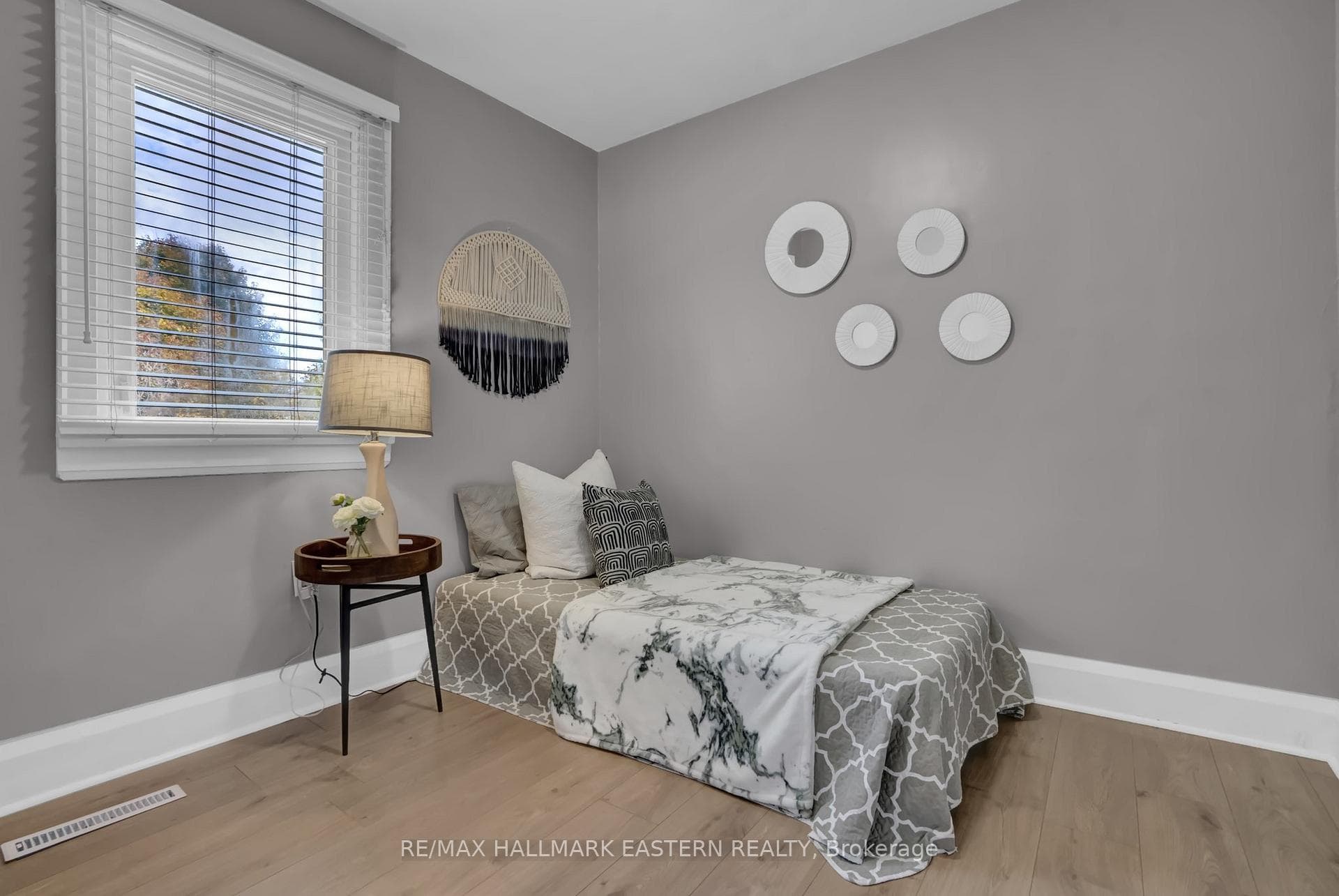 114 Thomas Street photo 15