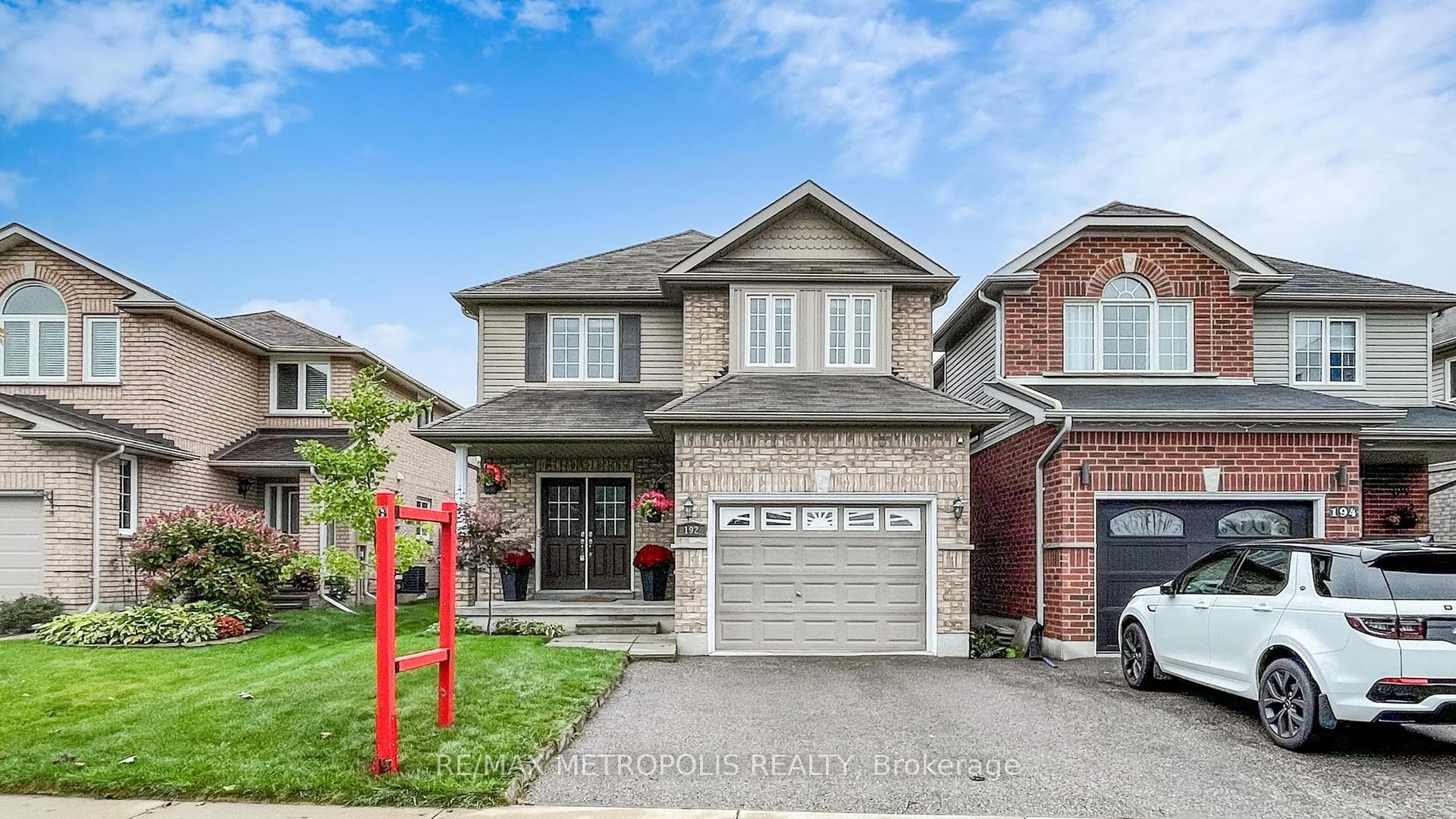 192 Avondale Drive photo 2