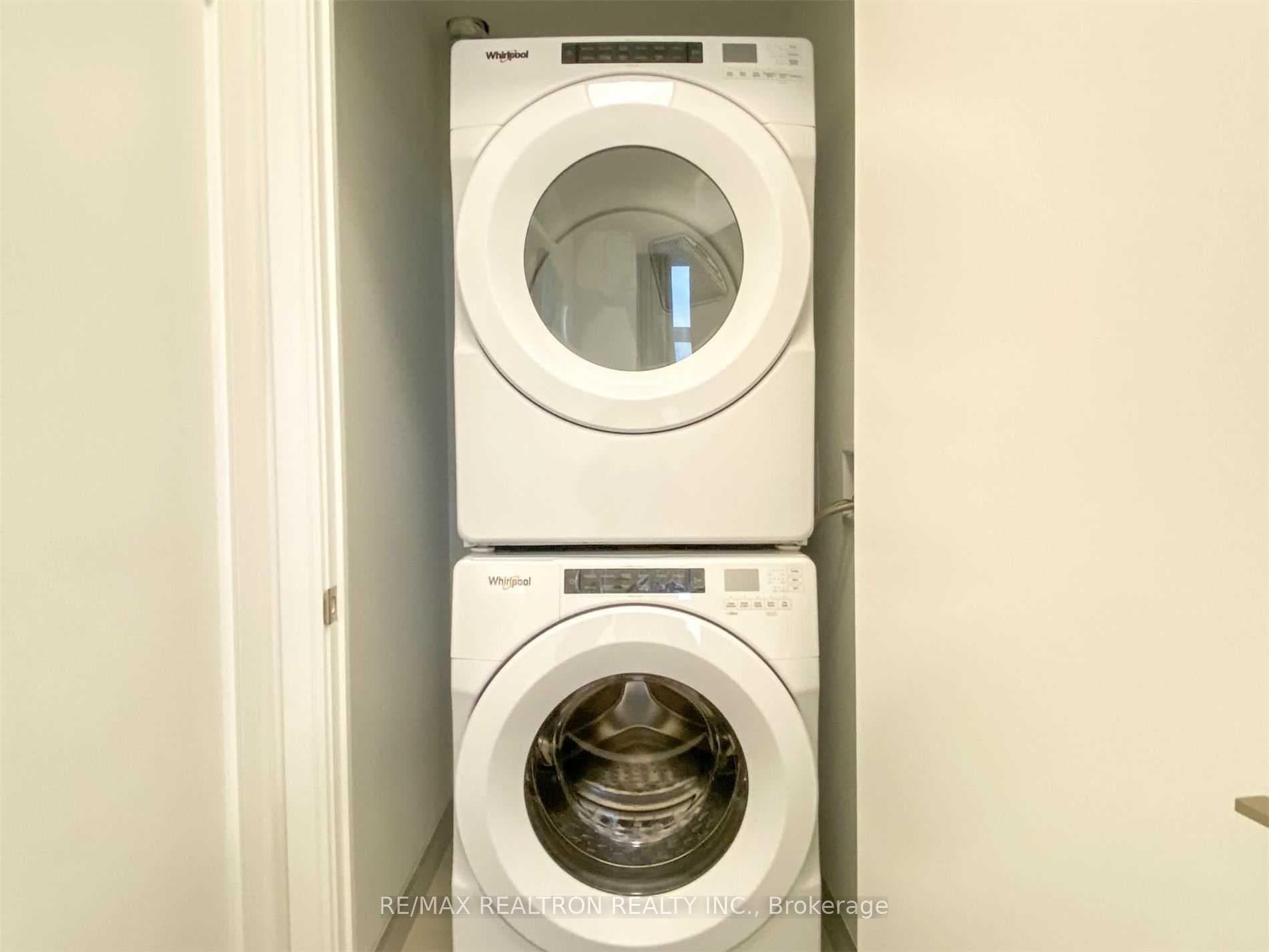 621 Sheppard Avenue Unit 703 photo 25