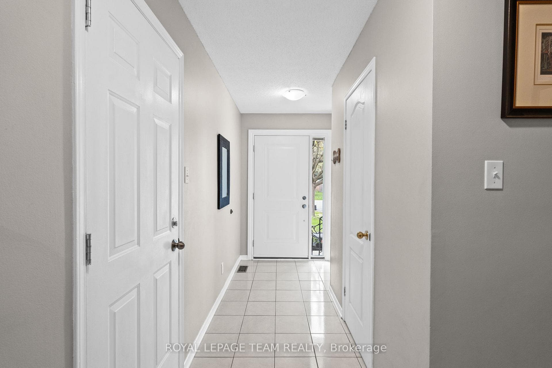 32 Whitegate Crescent photo 4