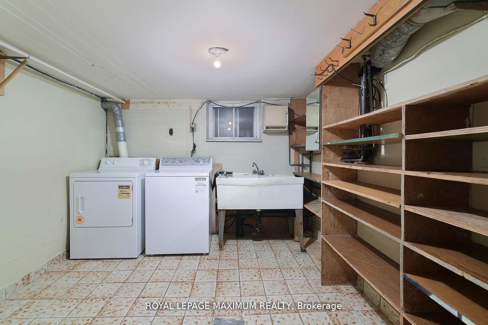 245 Belgravia Avenue photo 35
