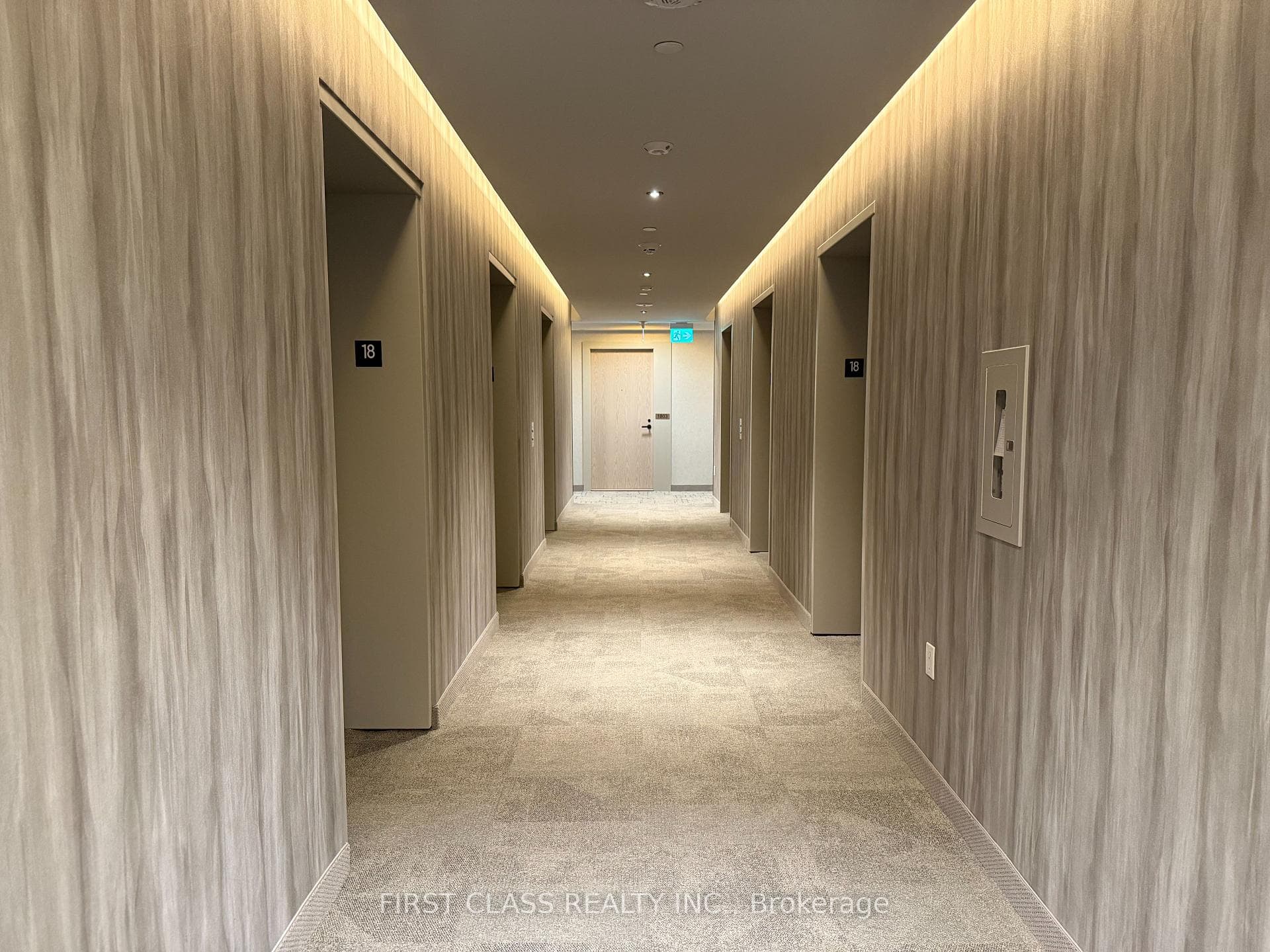 8 Interchange Way Unit 1809 photo 20