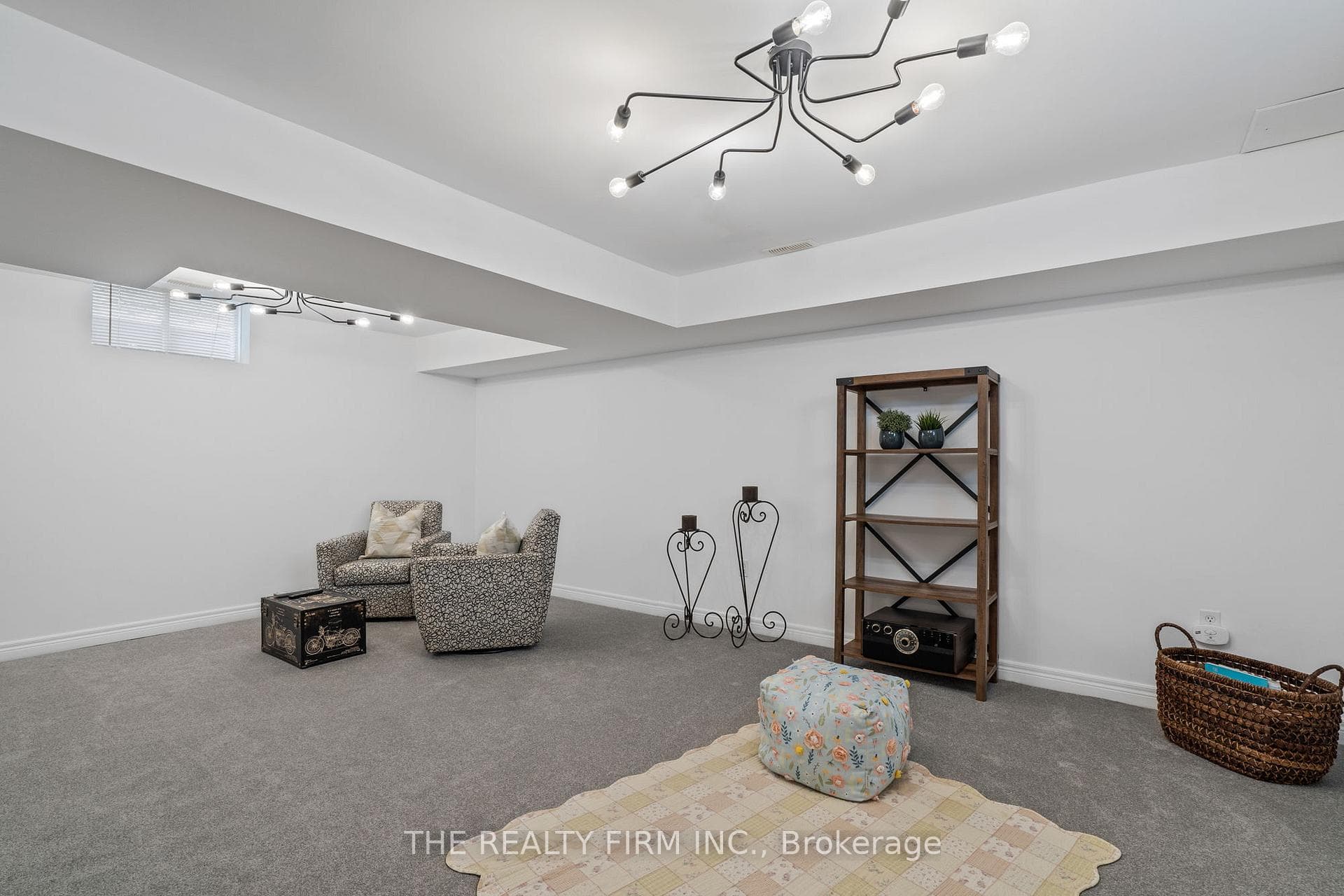 851 Whetherfield Street photo 25