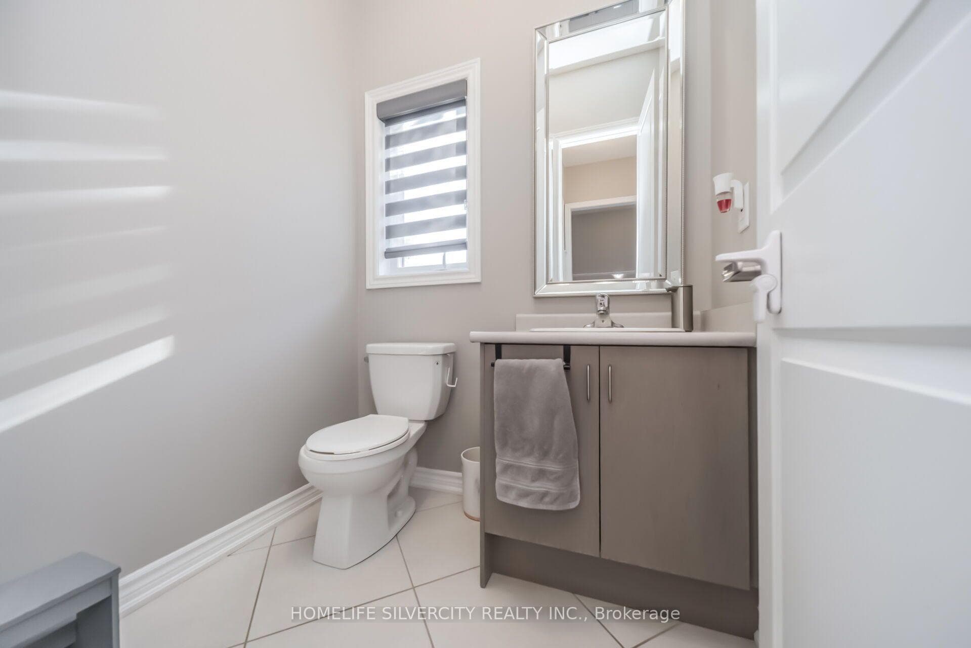14 Observatory Crescent photo 20