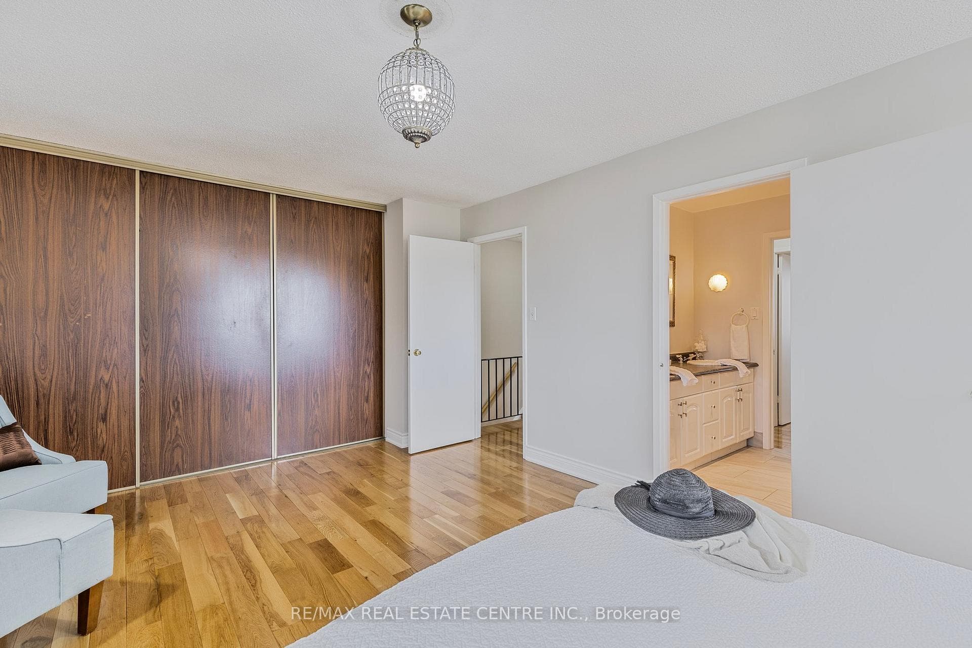 2711 Andorra Circle photo 14