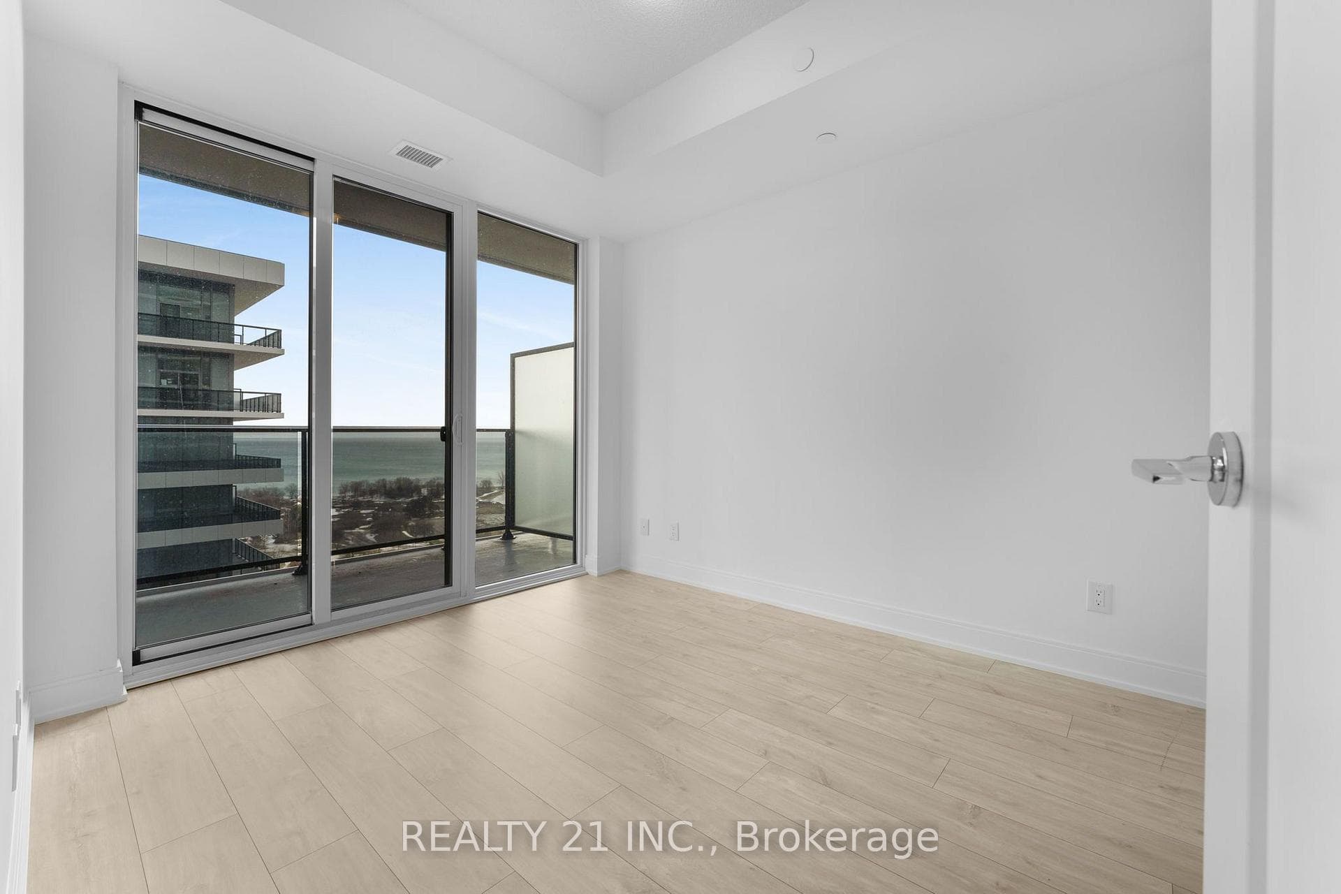 70 Annie Craig Drive Unit 1505 photo 13