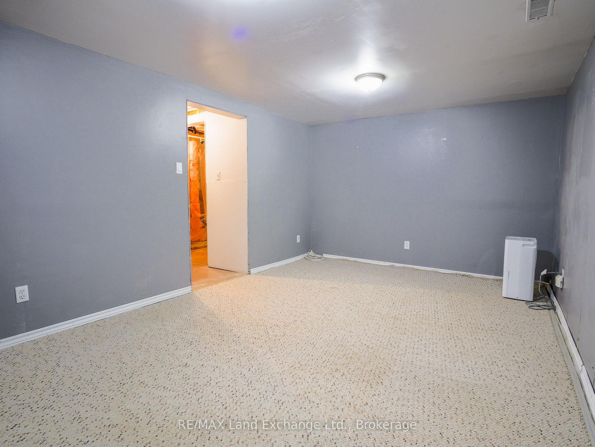 650 Barnes Avenue photo 26