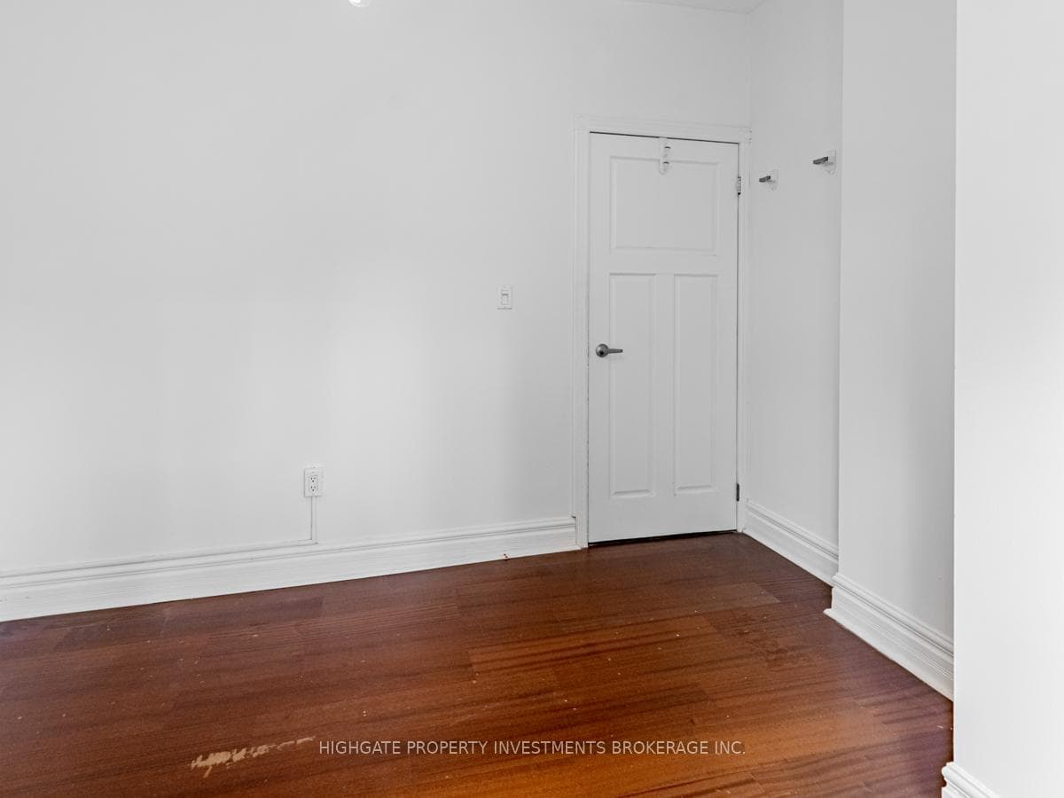 359 Ontario Street Unit Upper photo 3