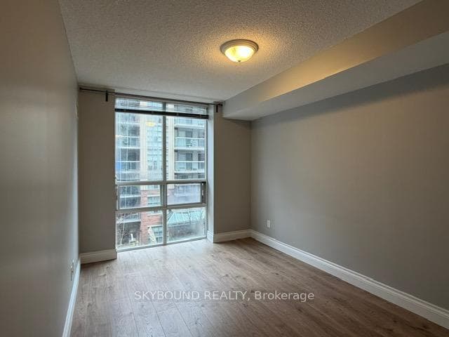 18 Stafford Street Unit 416 photo 11