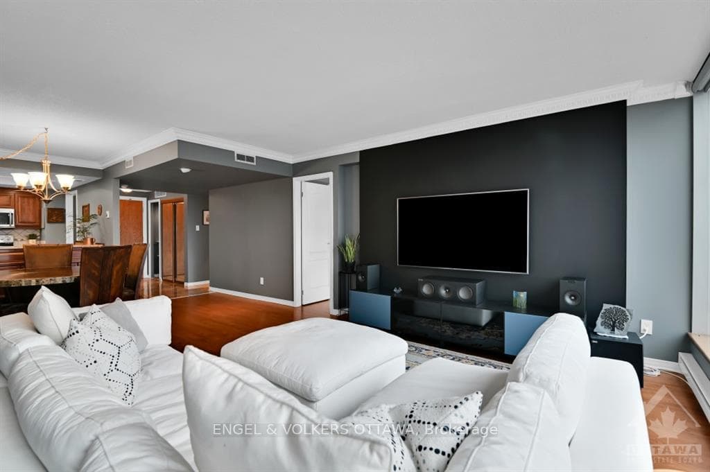 160 GEORGE Street Unit 402 photo 8