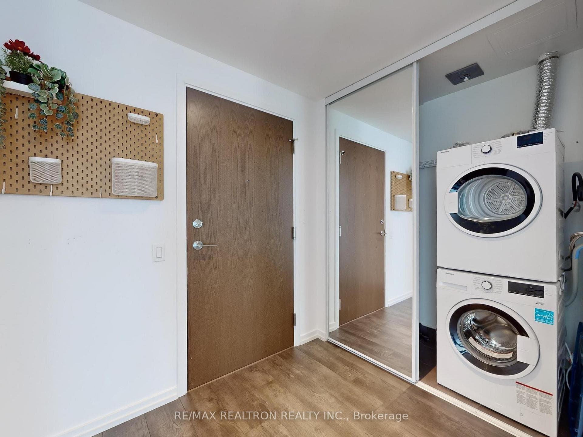 1000 Portage Parkway Unit 3110 photo 21