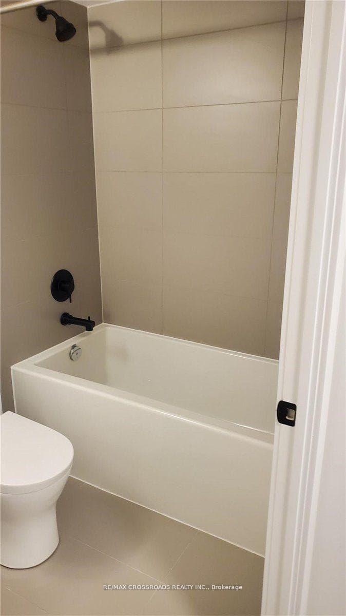2 Augusta Avenue Unit 307 photo 4