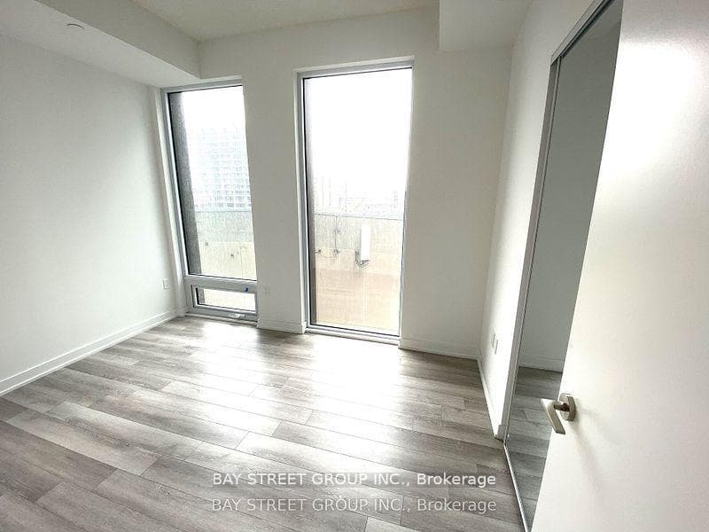 238 Simcoe Street Unit 1203 photo 8