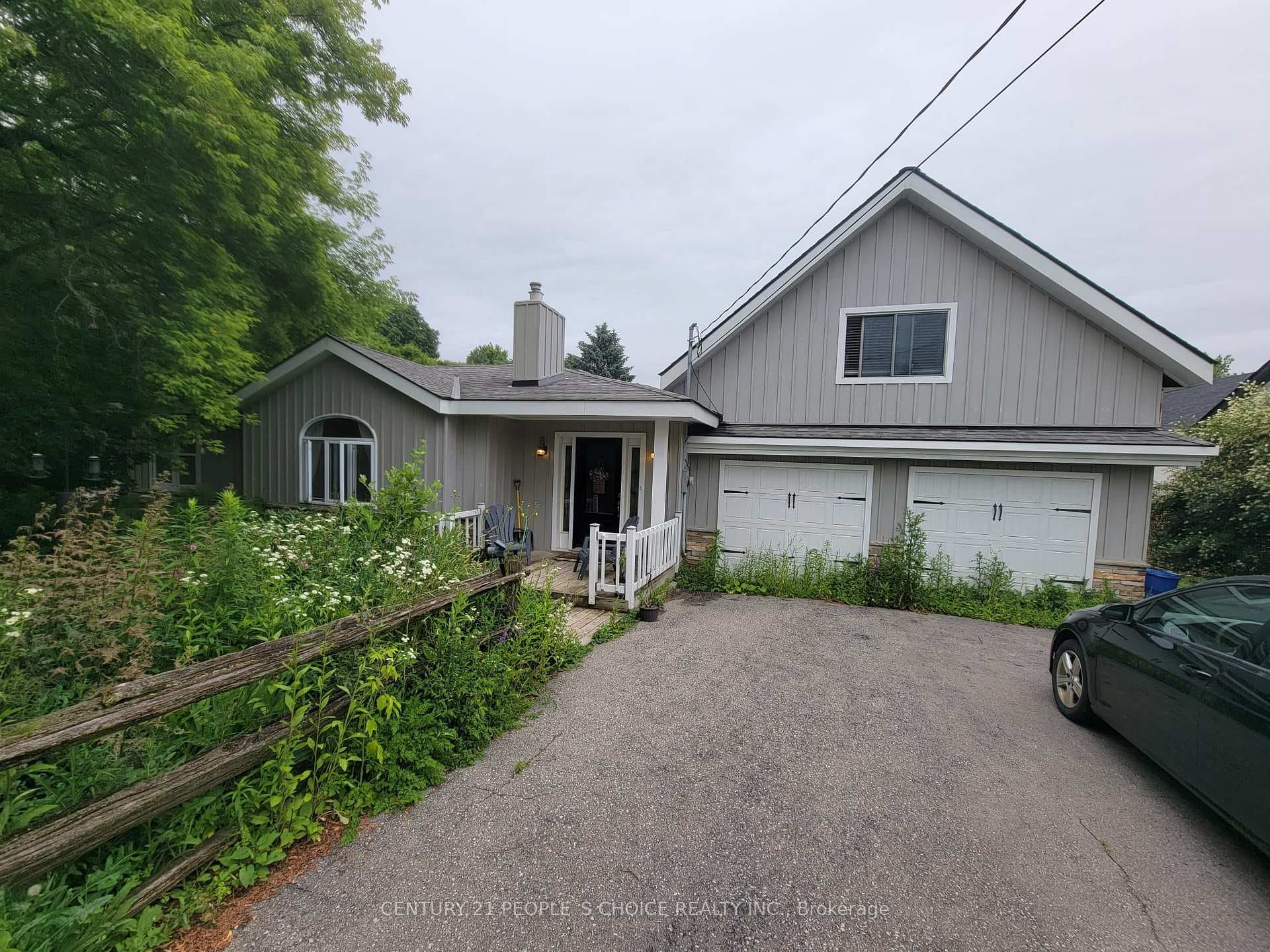 2566 2 Side Road photo 1