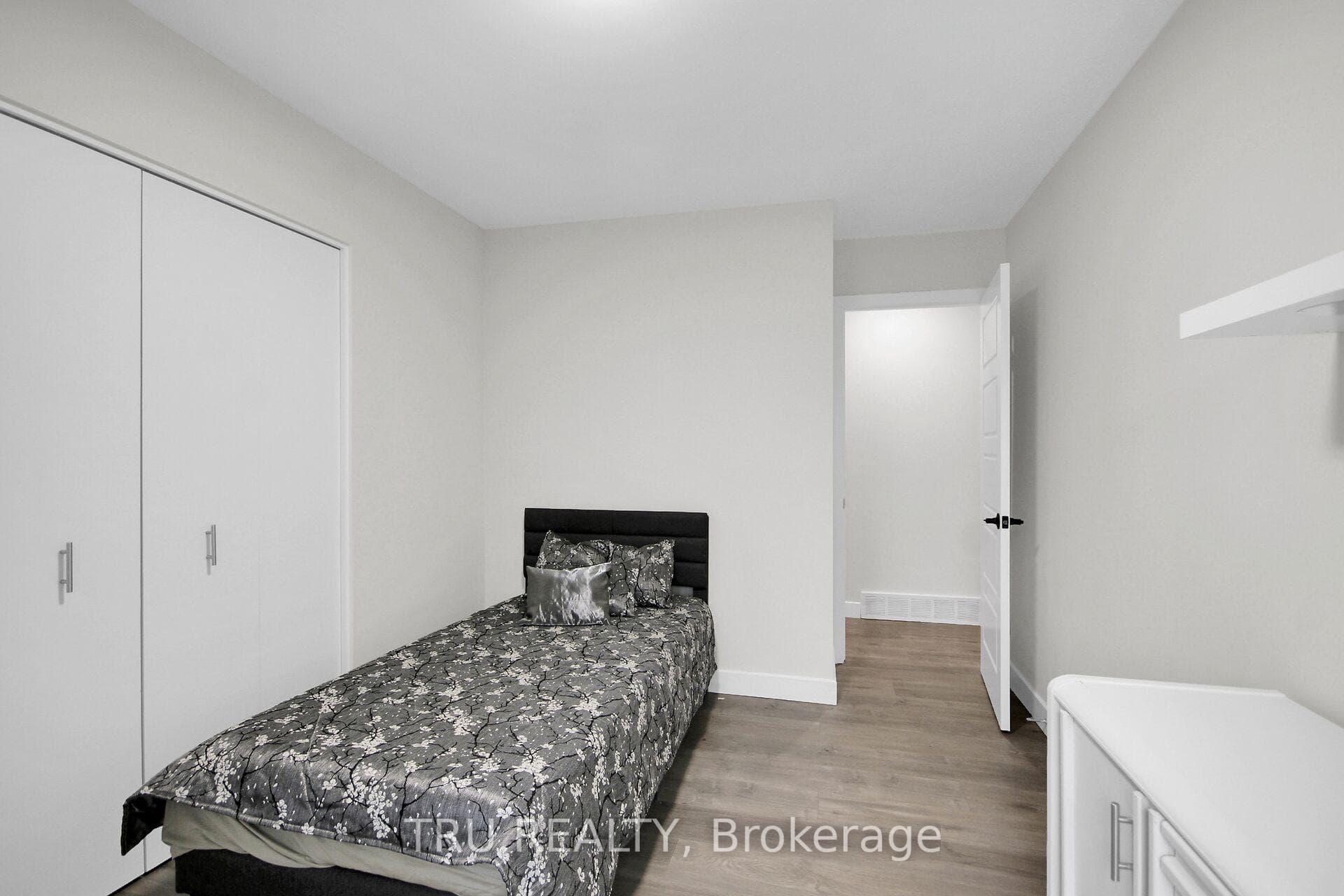 26 Langholm Crescent photo 16