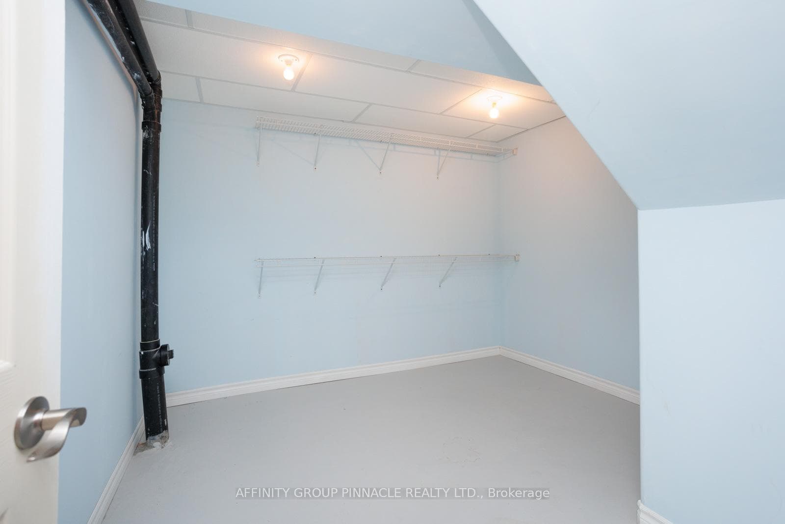 62 Chadwin Drive photo 32