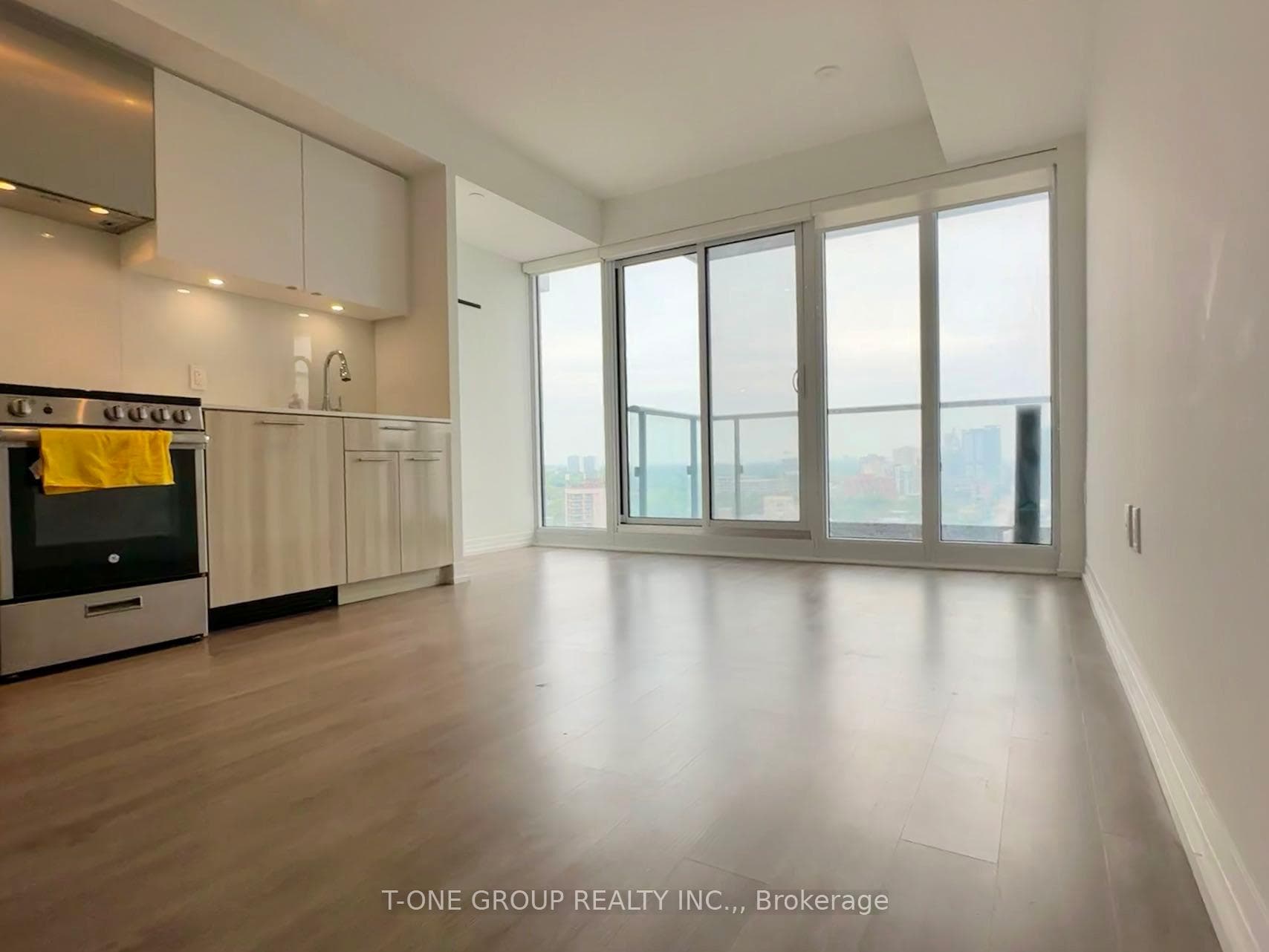 251 Jarvis Street Unit 1612 photo 8