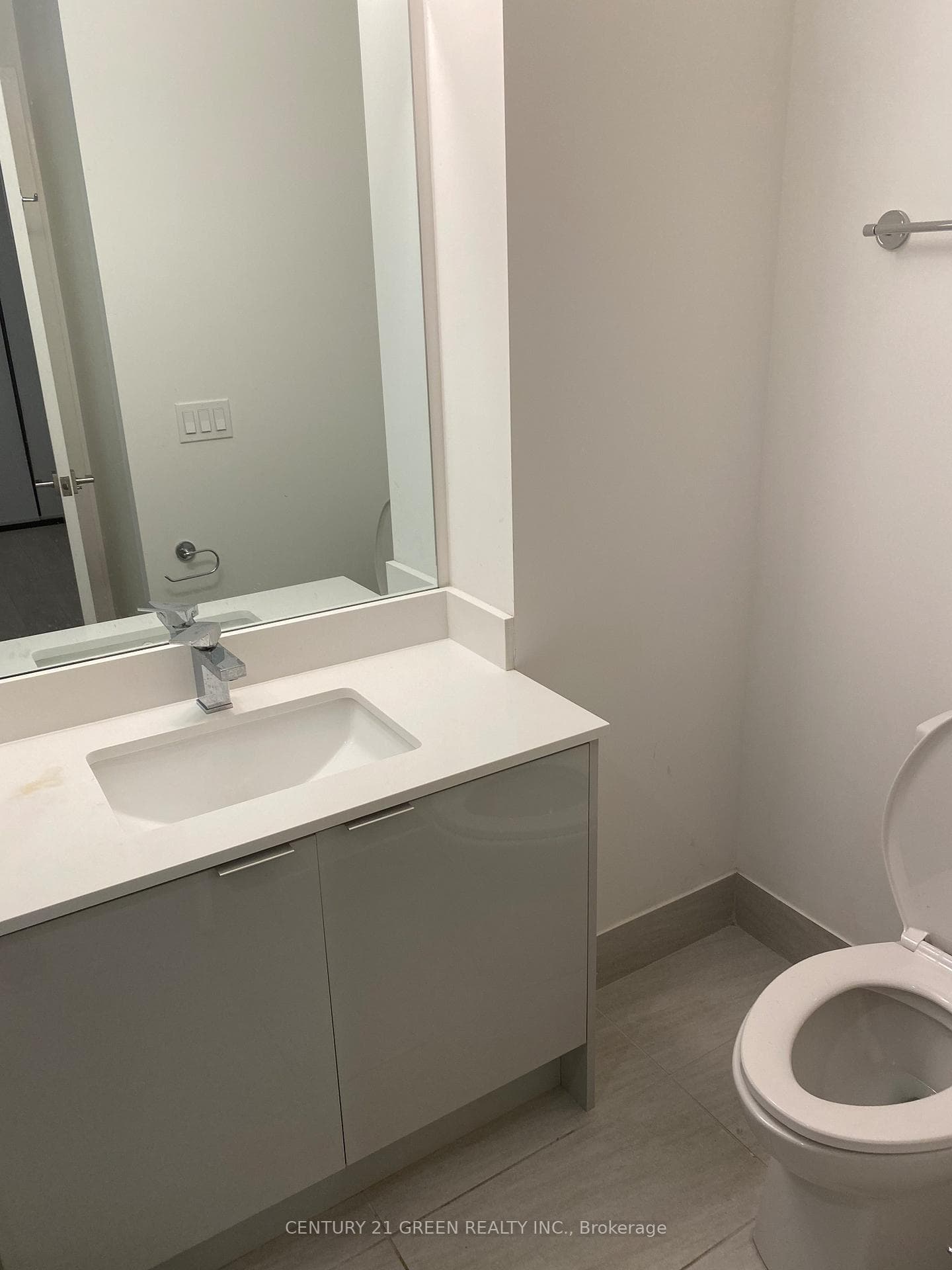 2916 Highway 7 Road Unit 601 photo 13