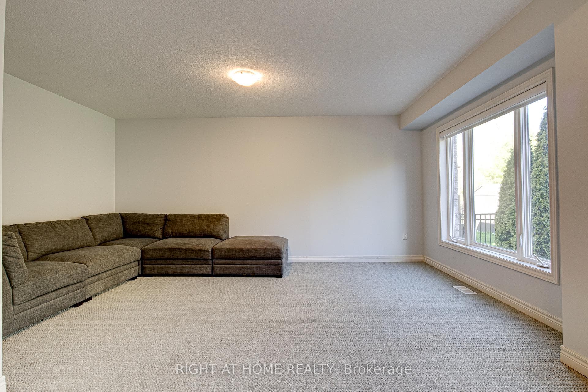 46 McArthur Drive photo 17