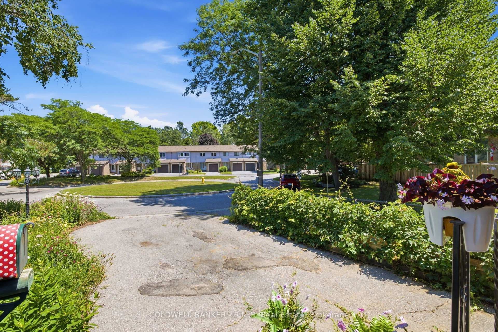358 Camelot Court photo 4