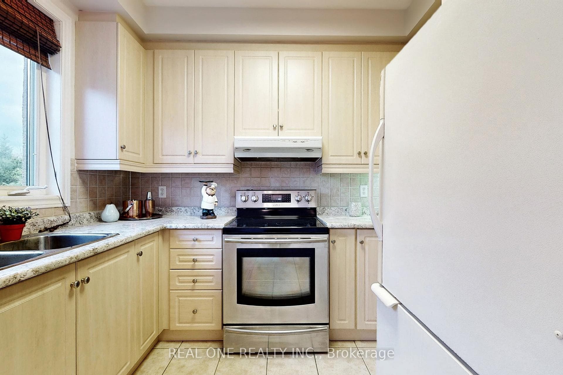 19 Longwood Avenue photo 10