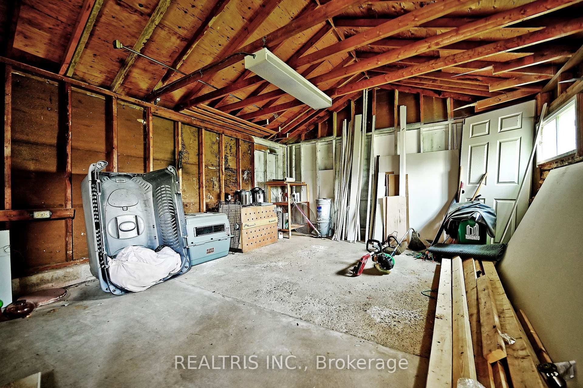 6 Lucerne Place photo 44