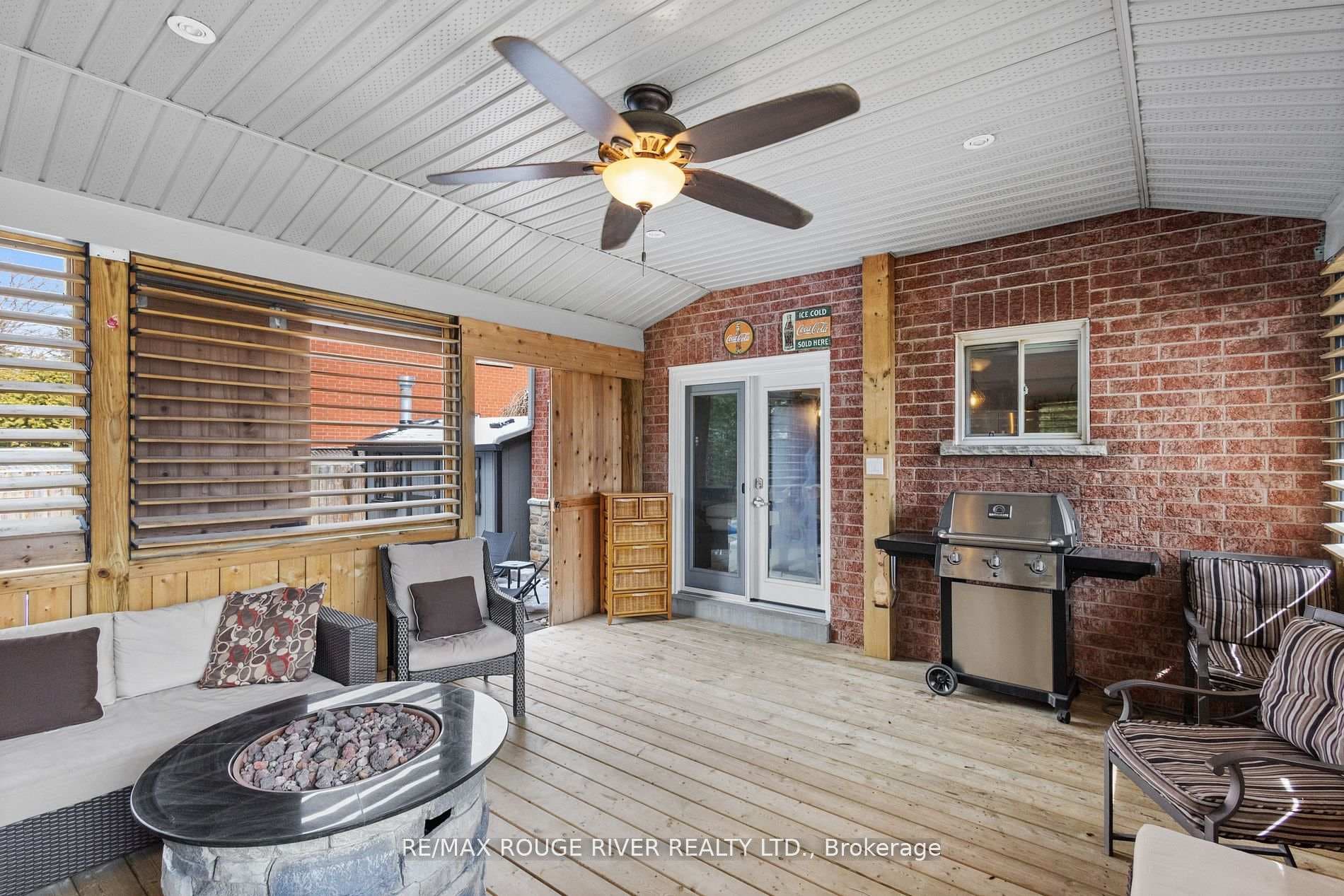 12 Kenny Court photo 32
