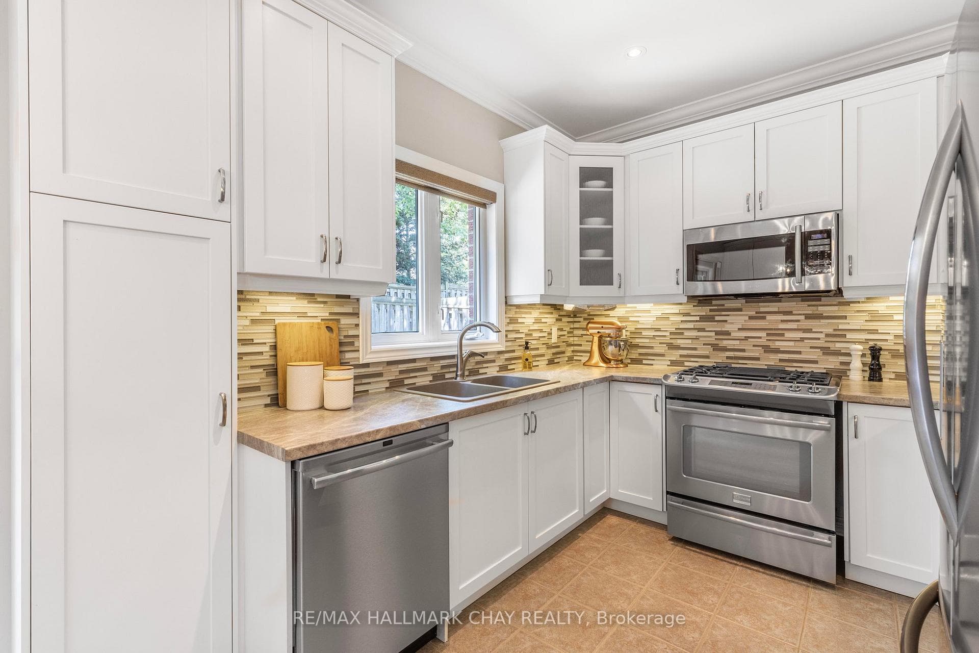 106 Livia Herman Way photo 6